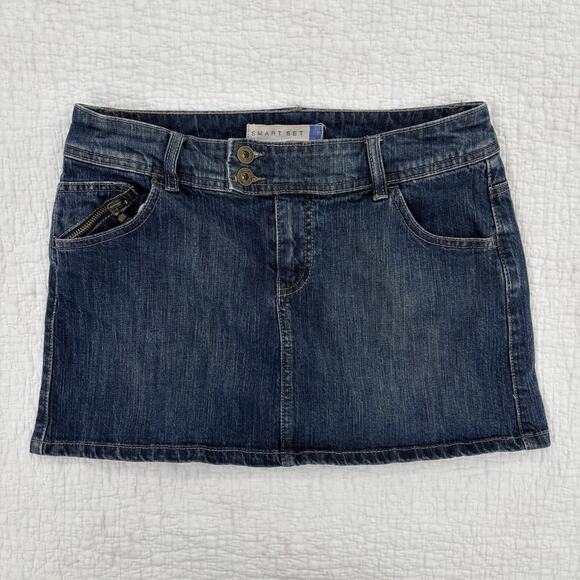 American Eagle Outfitters Dresses & Skirts - Y2K Smartset Micro Mini Jean Skirt Size 7 Distressed Sexy Grunge Denim Chic
